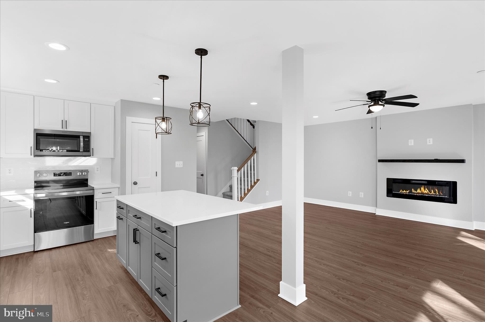 GRANDE VIEW PARK - Residential