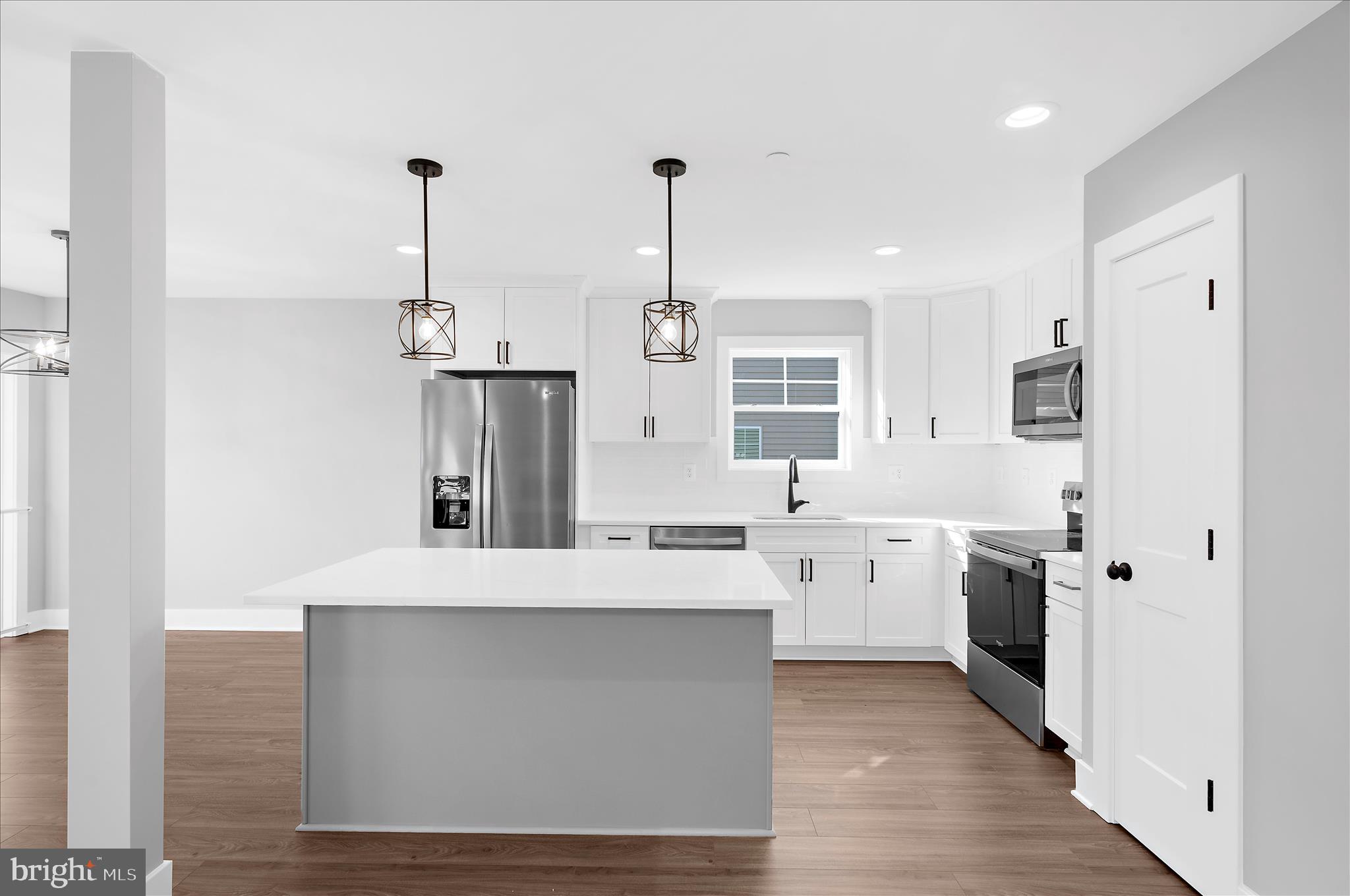 GRANDE VIEW PARK - Residential