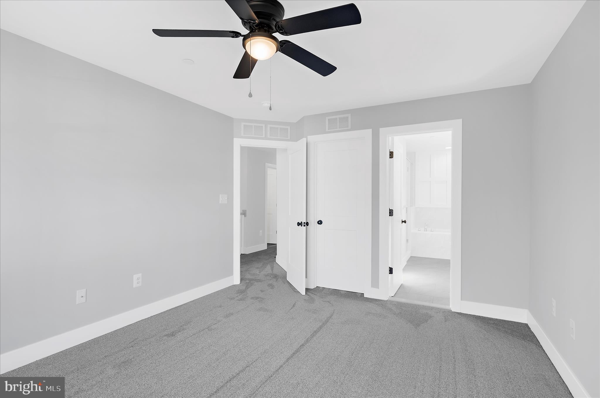 GRANDE VIEW PARK - Residential