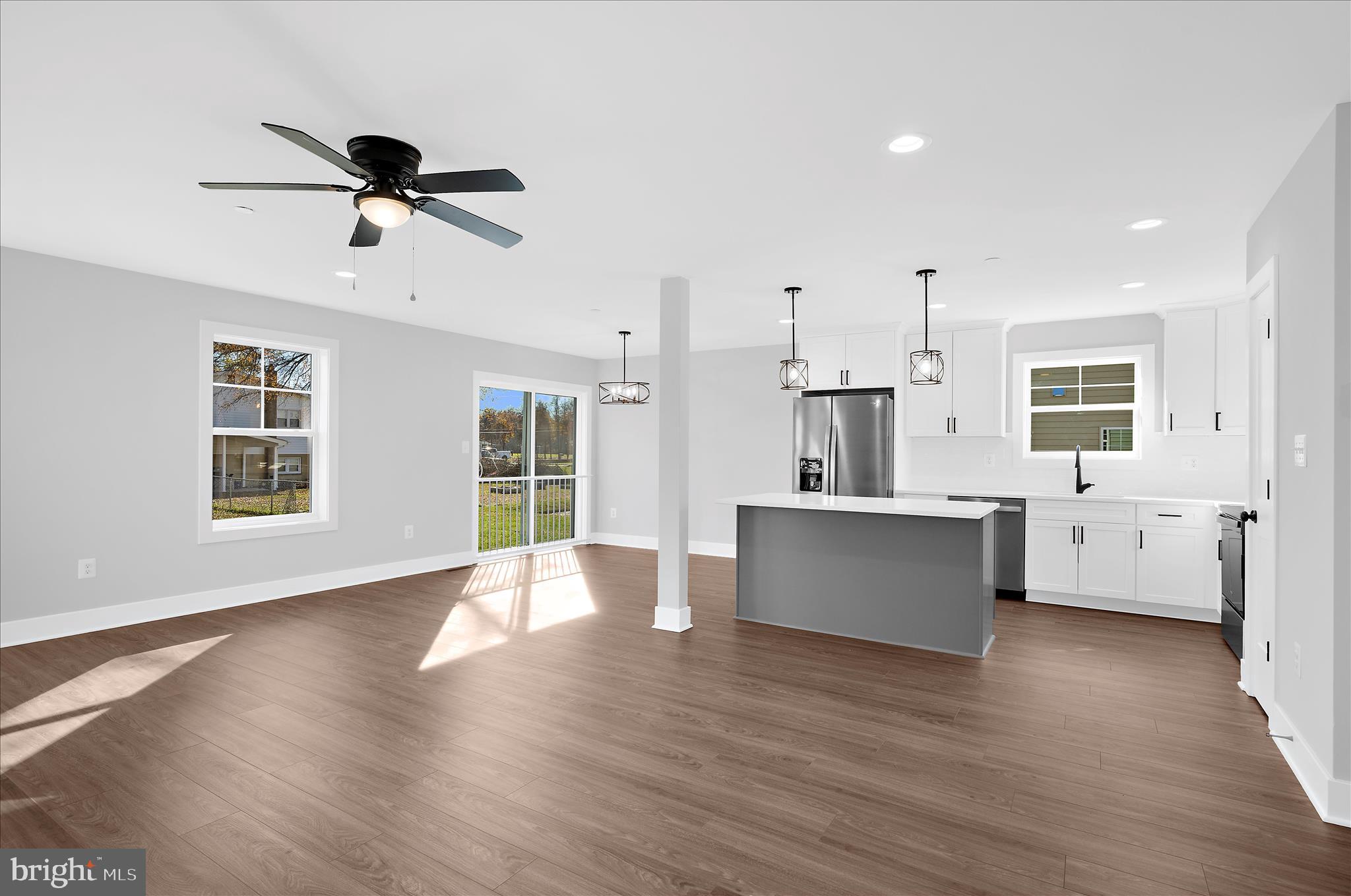 GRANDE VIEW PARK - Residential