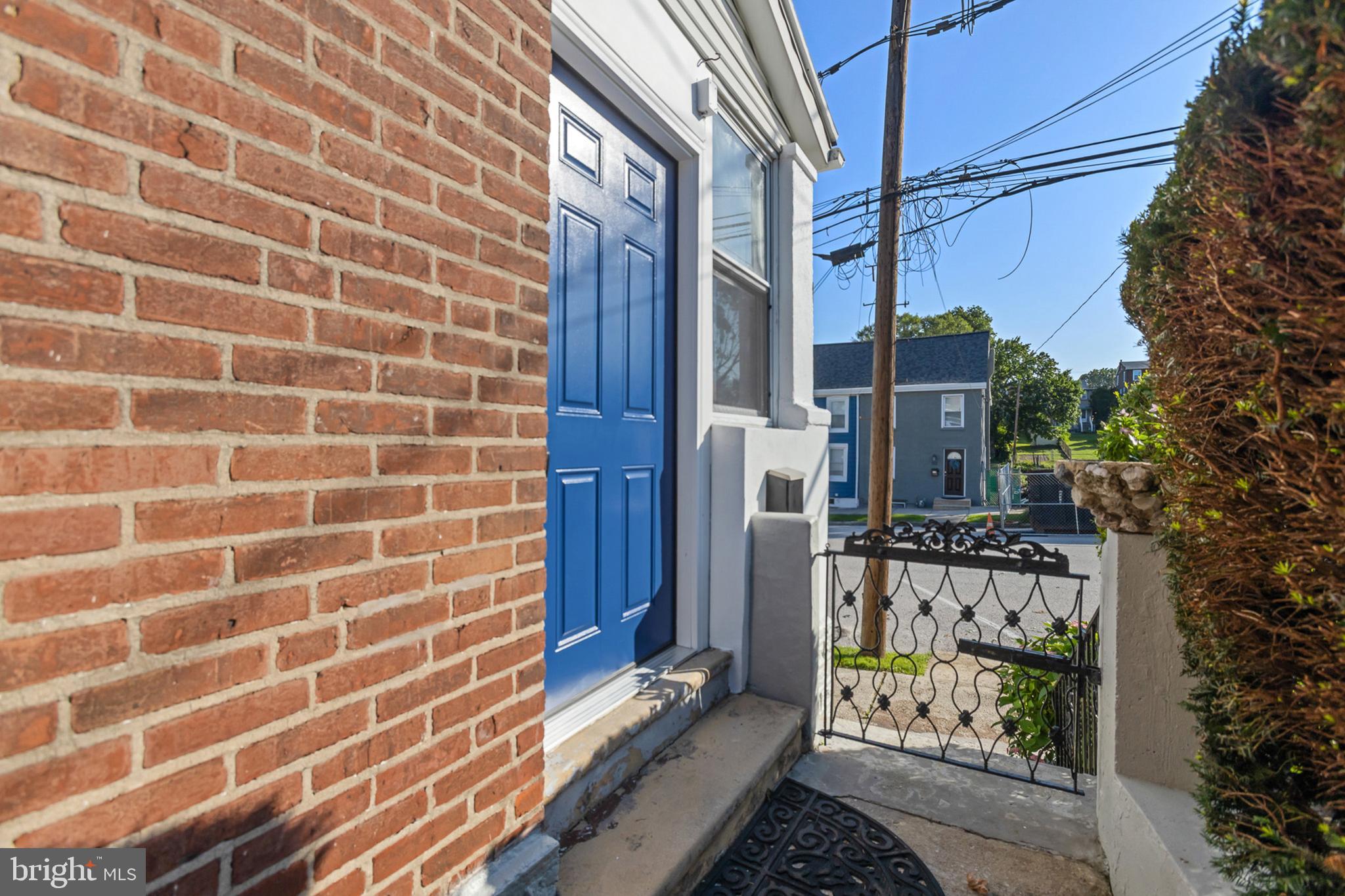 313 W 5TH AVENUE