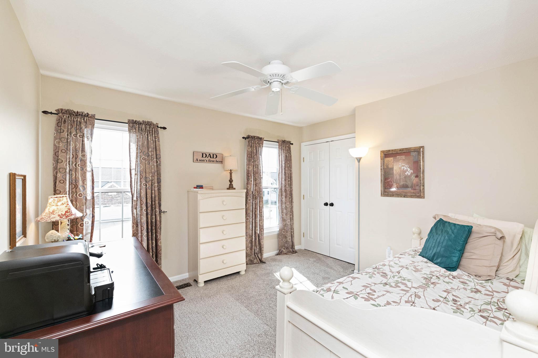 COUNTRY WALK - Residential