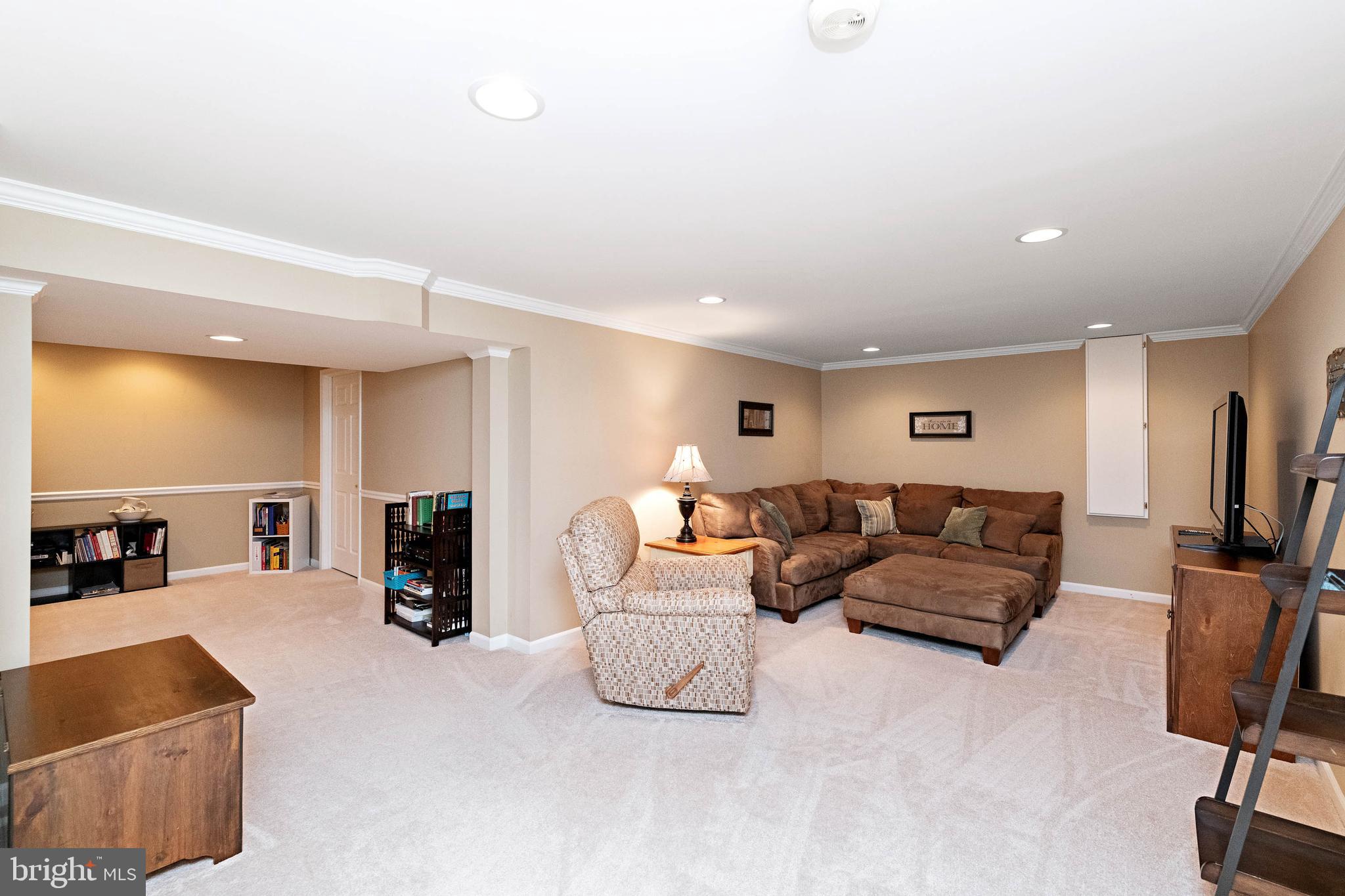 COUNTRY WALK - Residential