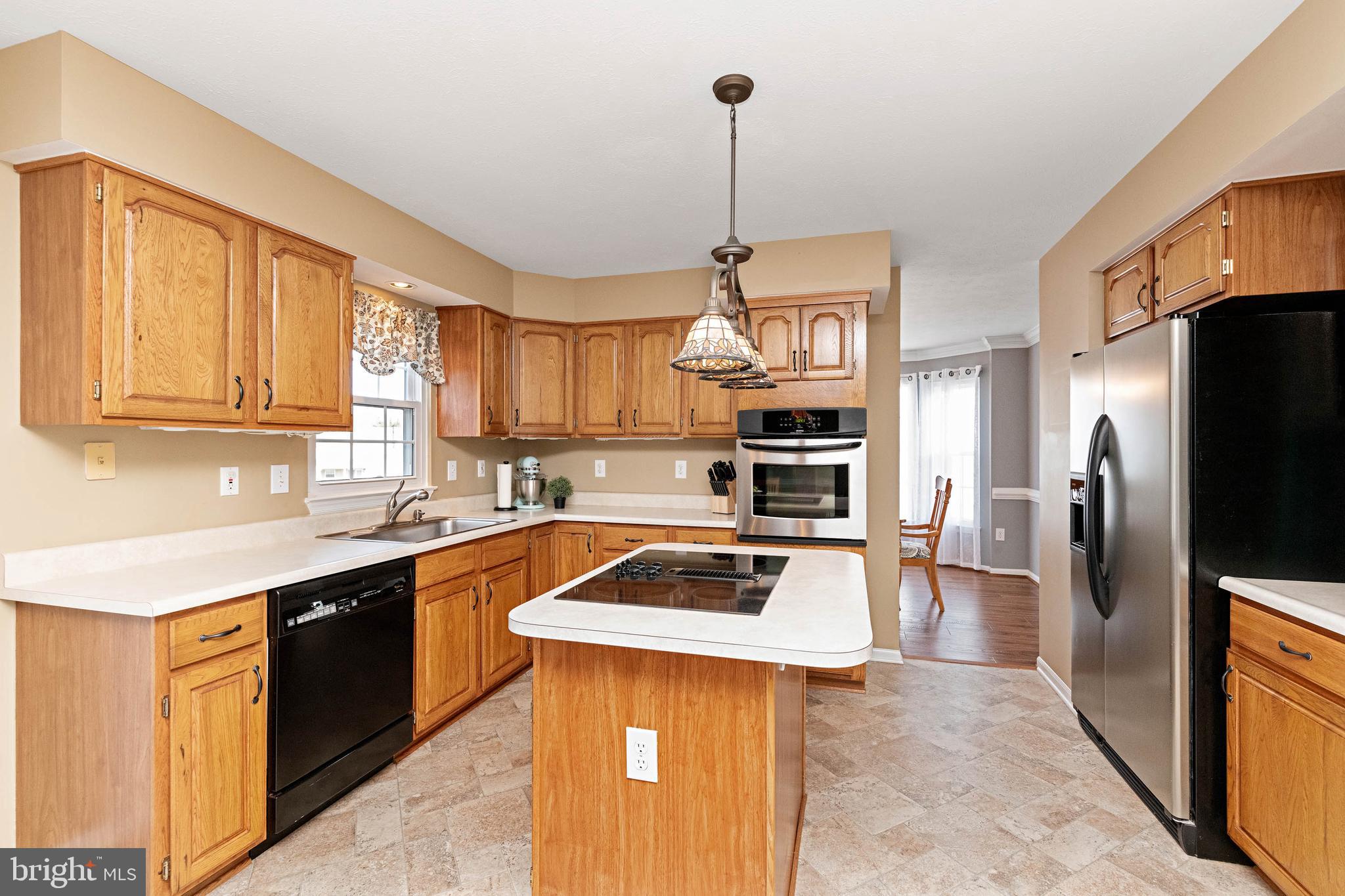 COUNTRY WALK - Residential