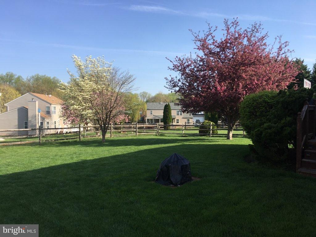 COUNTRY WALK - Residential