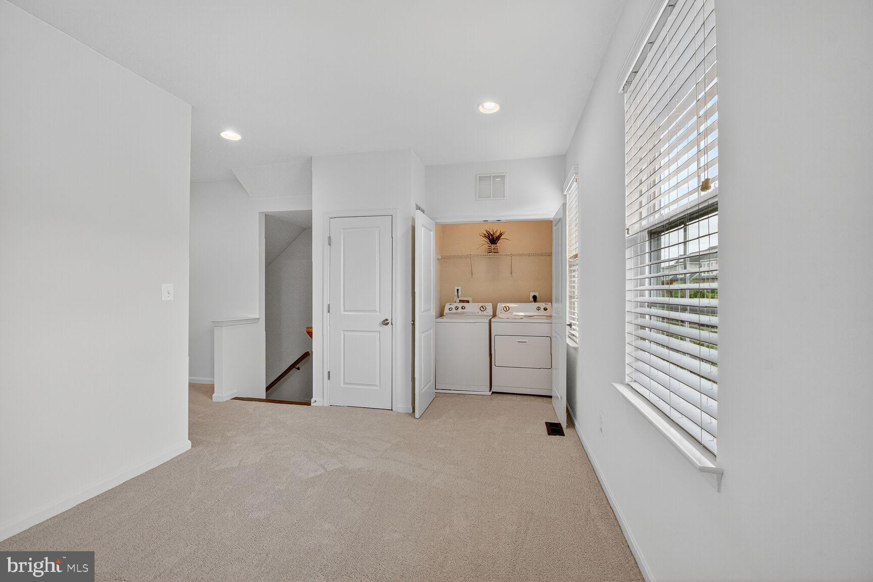 VICTORY LAKES - Residential