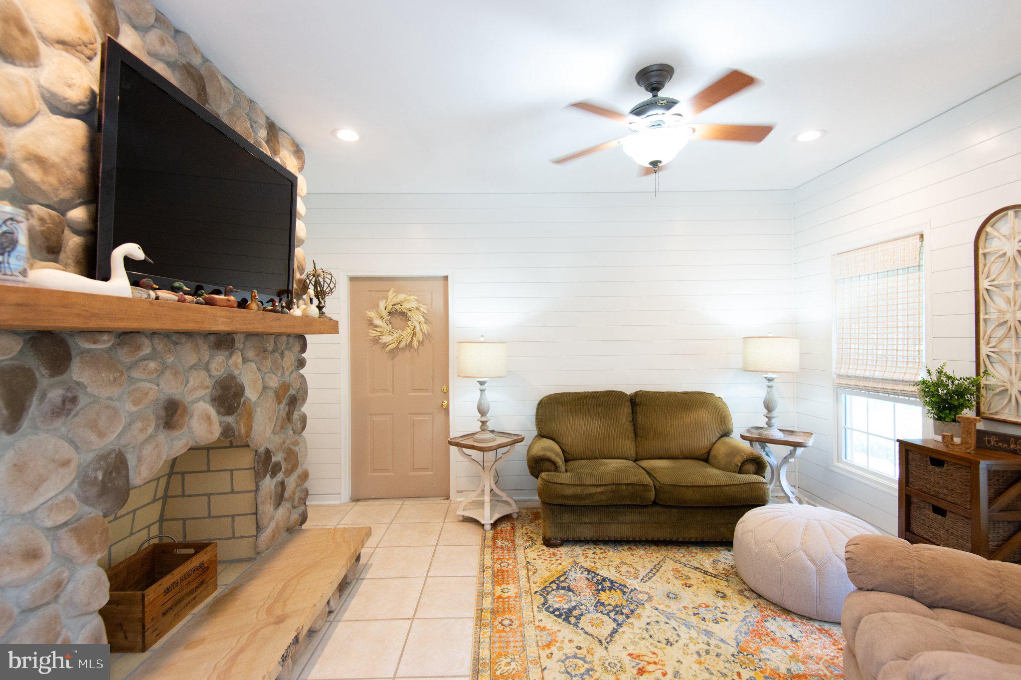 4911 LAURIE LANE