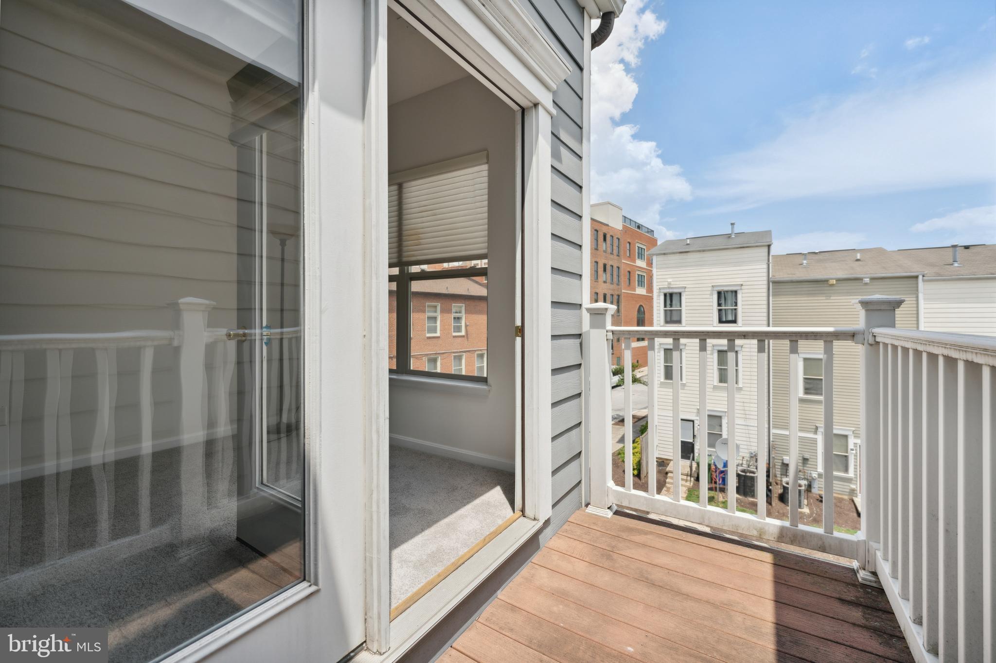 ALBEMARLE SQUARE - Residential Lease