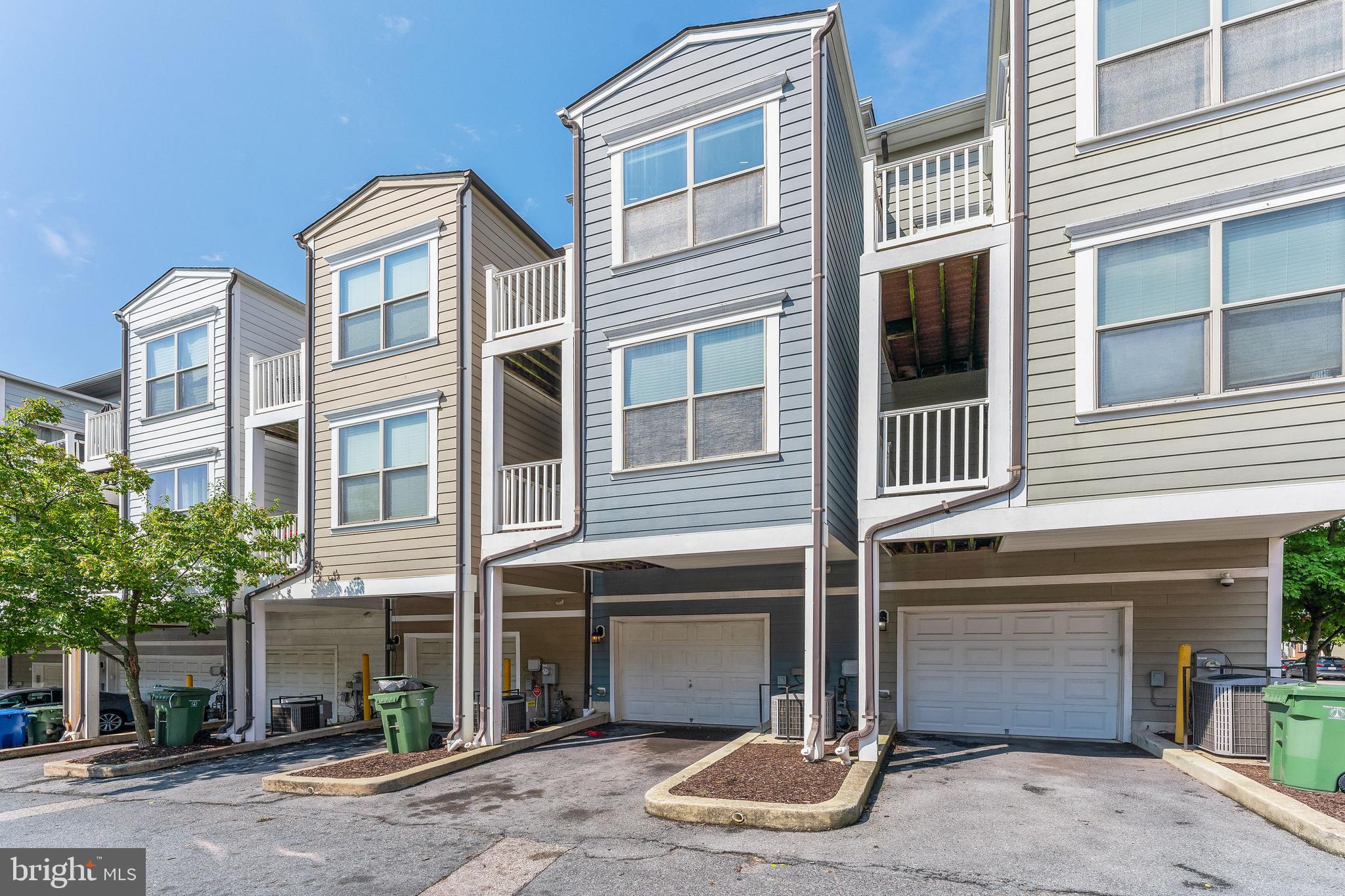 ALBEMARLE SQUARE - Residential Lease