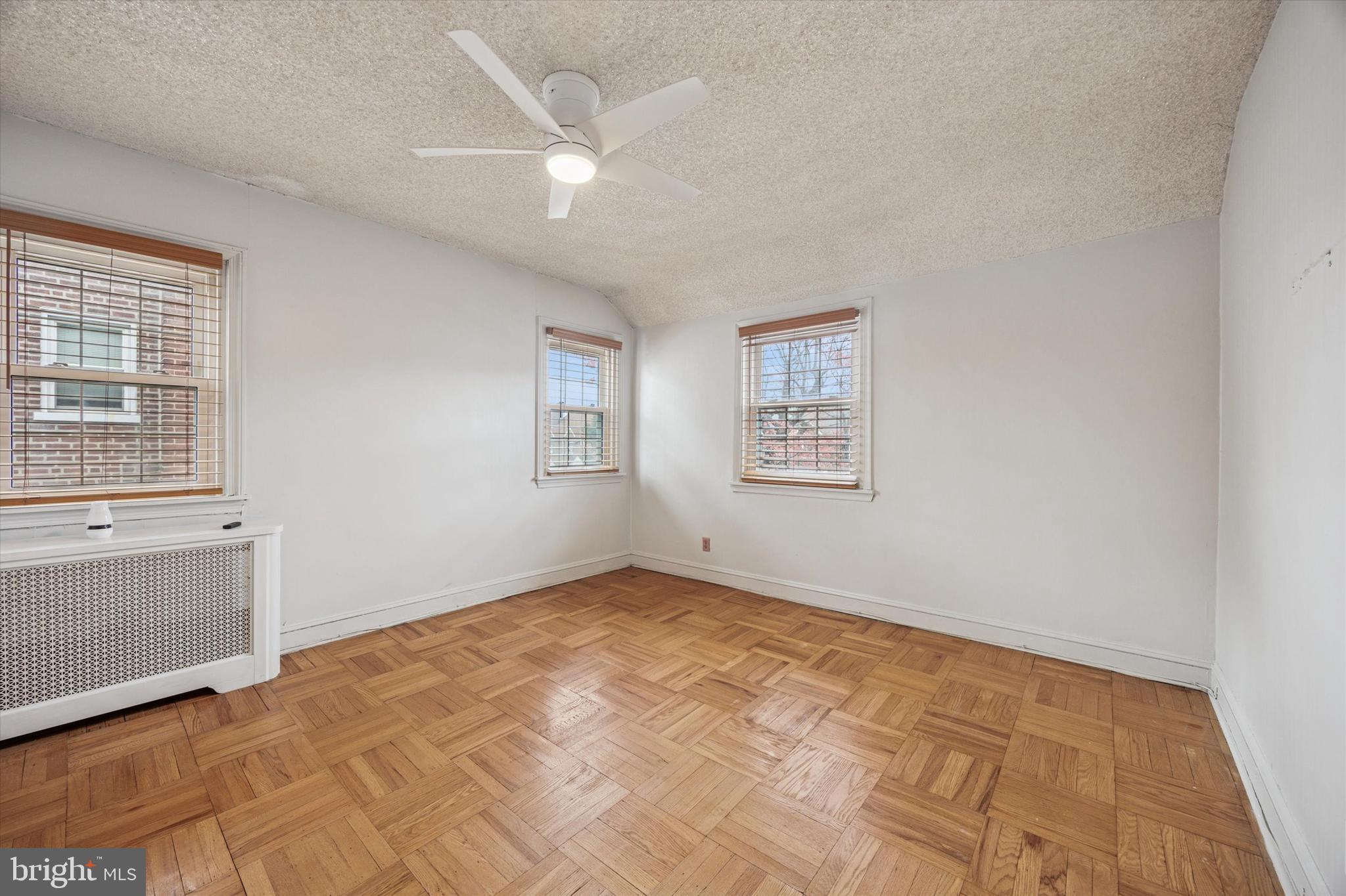 YEADON - Residential