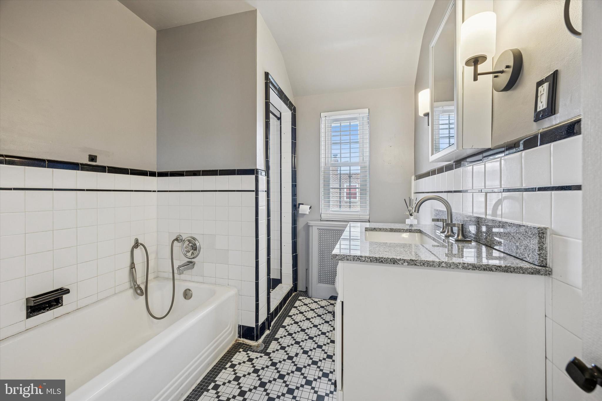 YEADON - Residential