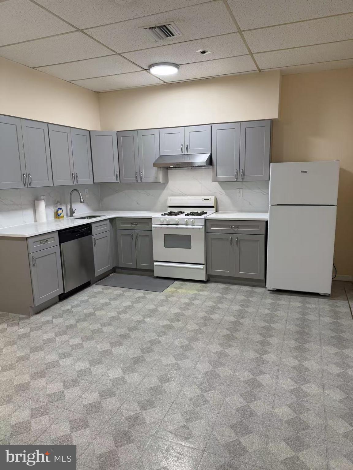 CHINATOWN - Residential