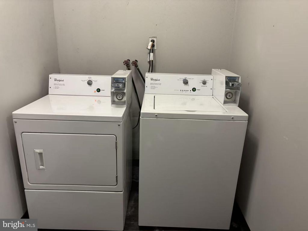 Photo of 1009 Arch Street #4B, PHILADELPHIA, PA 19107 (MLS # PAPH2556450)