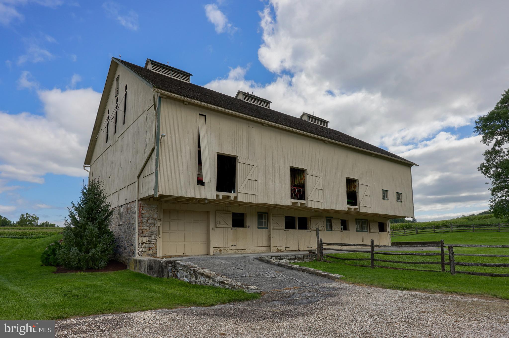 STRASBURG - Residential