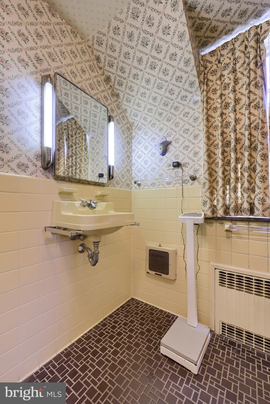 STRASBURG - Residential