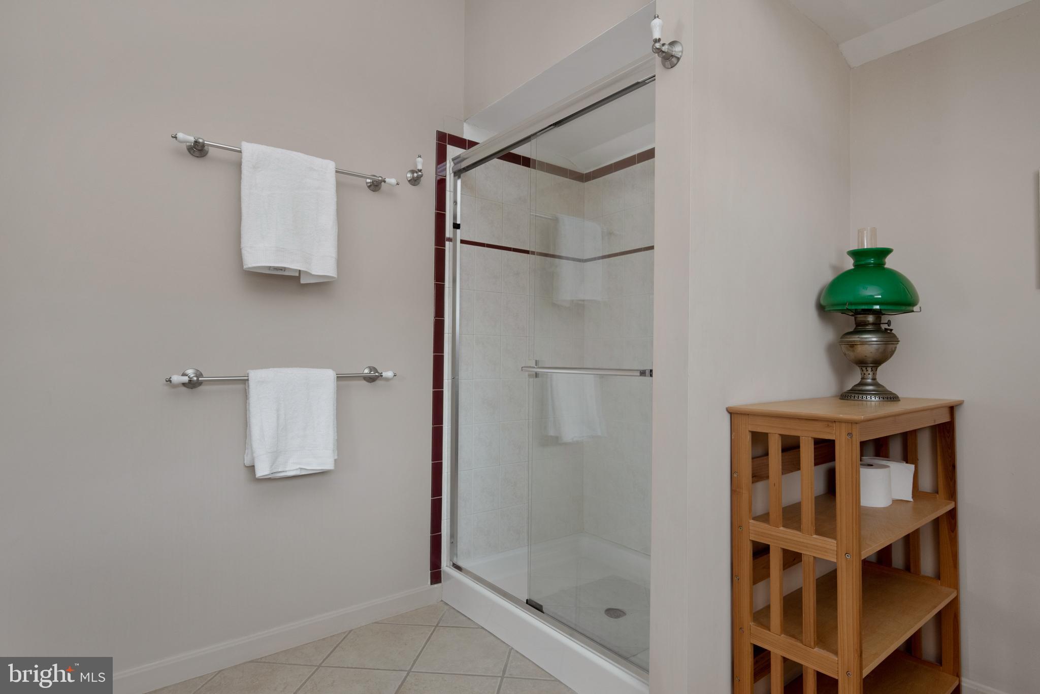 OAKWOOD - Residential