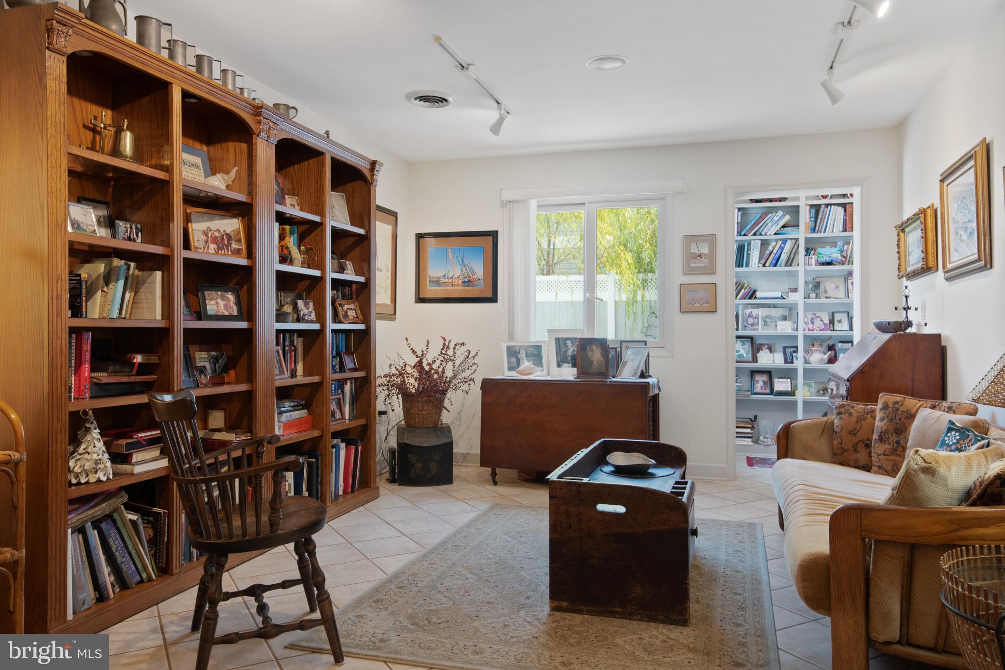 OAKWOOD - Residential