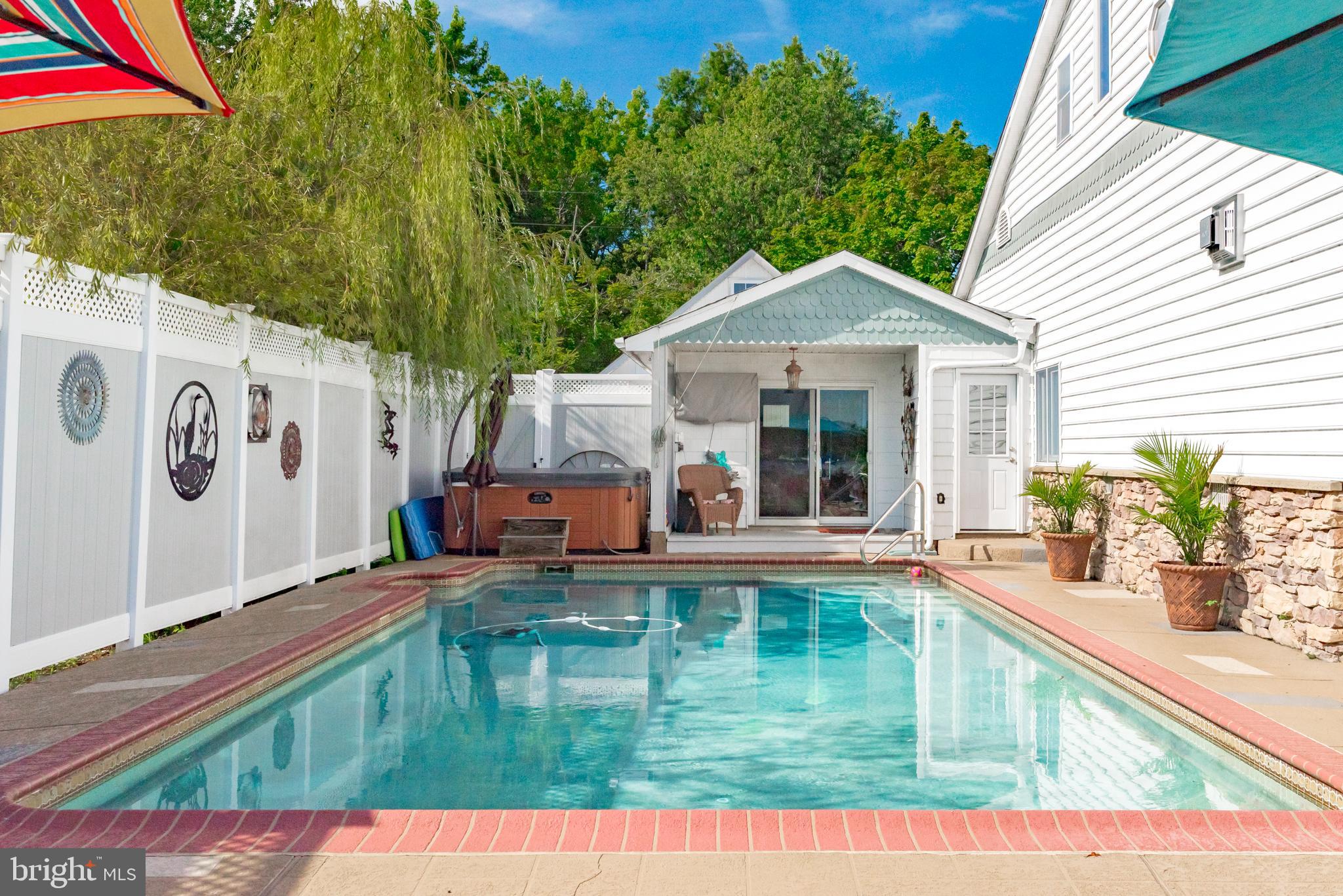 OAKWOOD - Residential