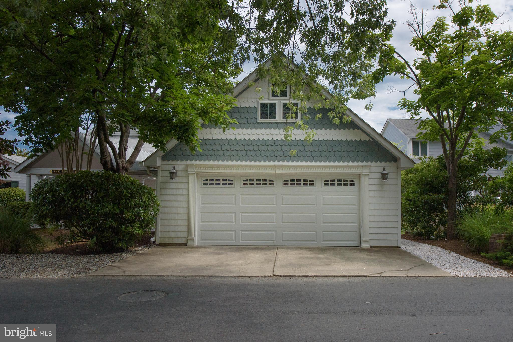 OAKWOOD - Residential