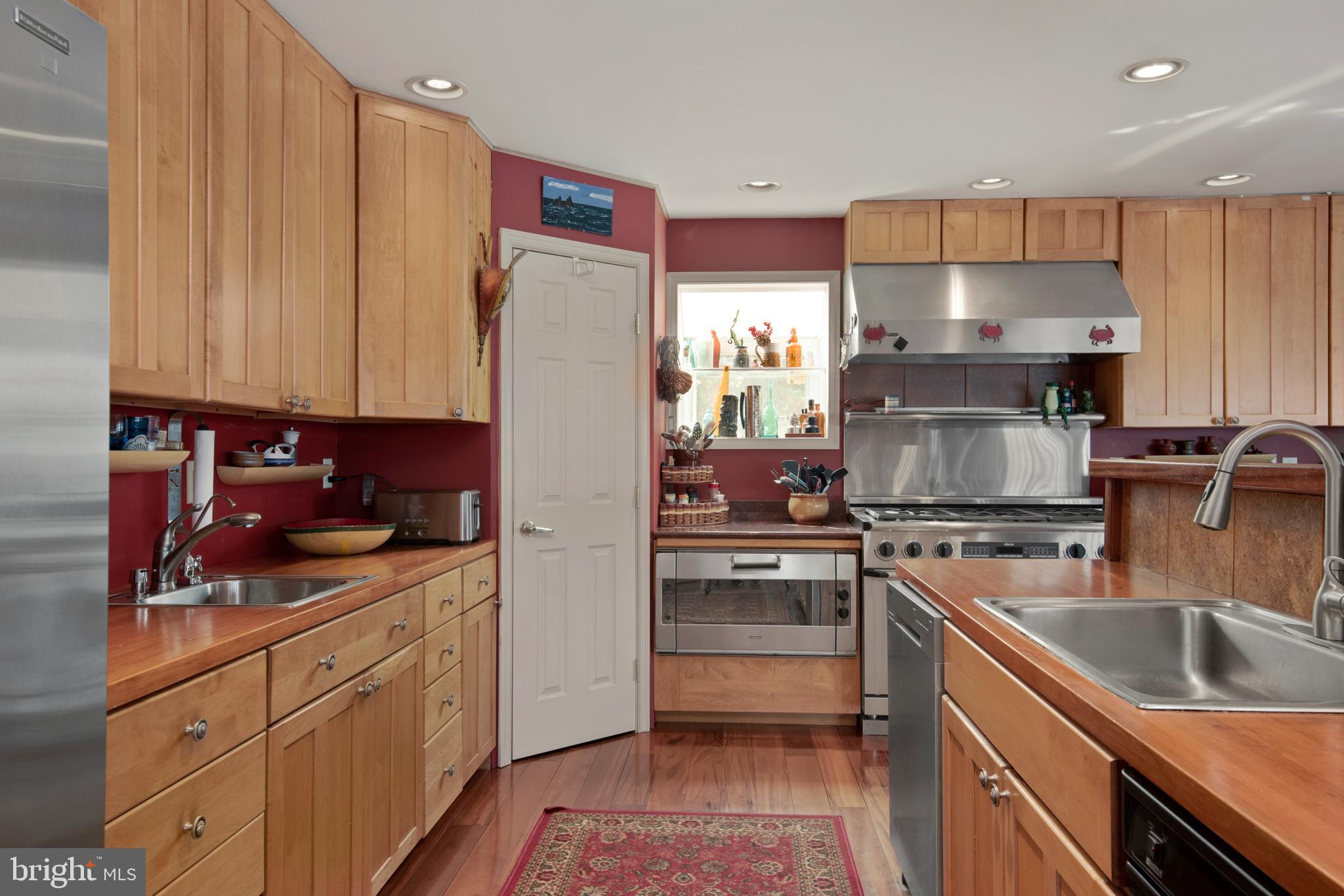 OAKWOOD - Residential