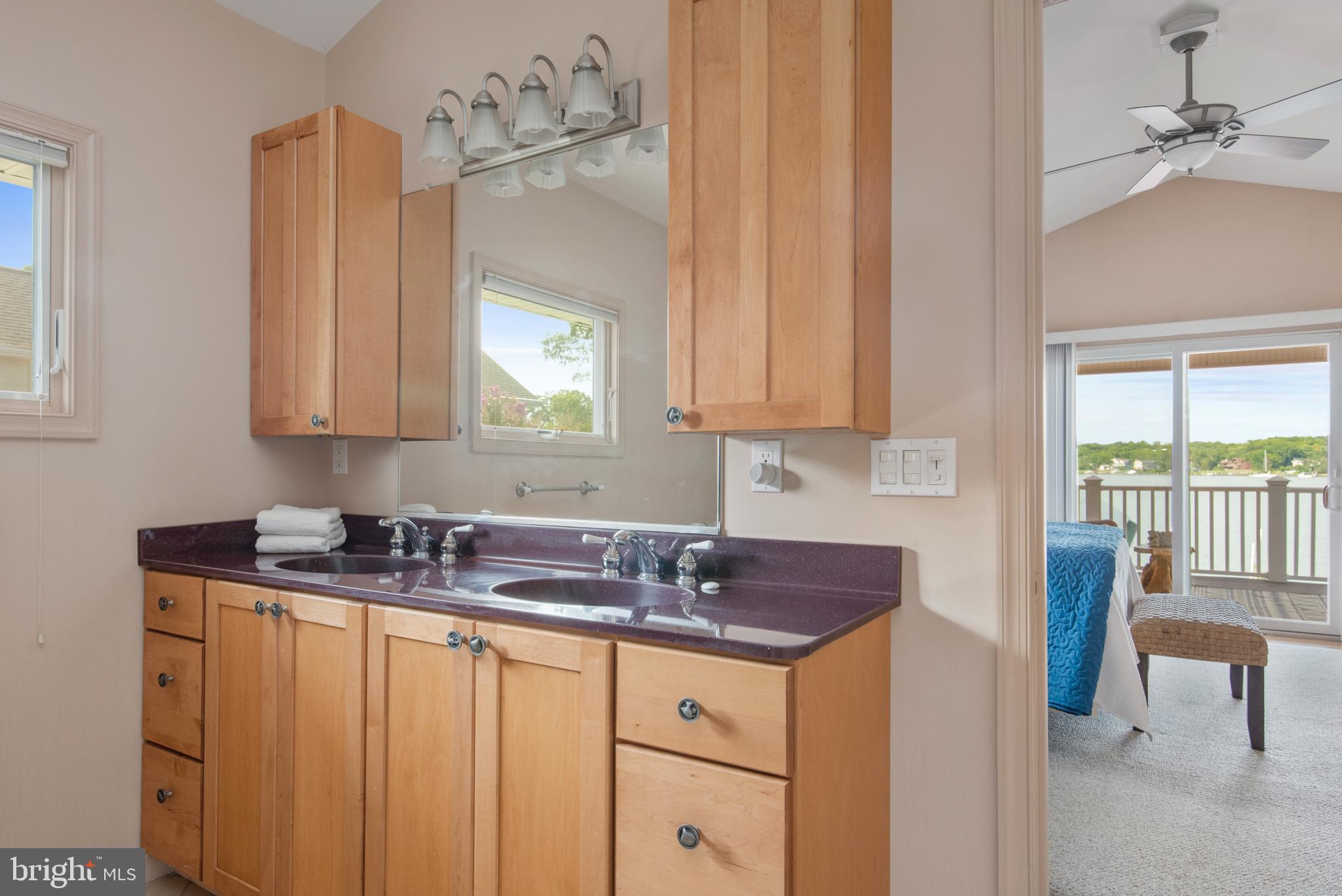 OAKWOOD - Residential