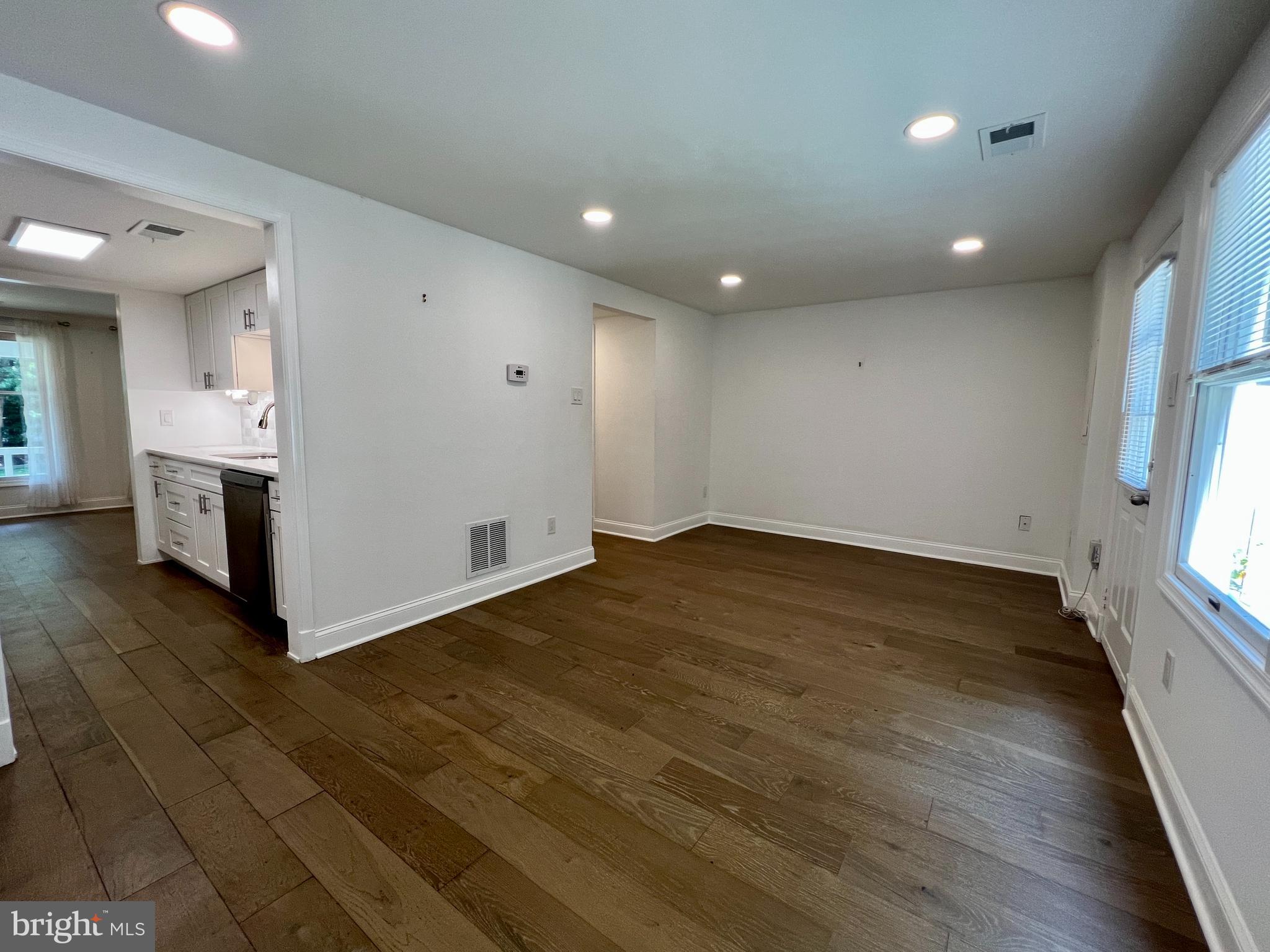 RESTON - Residential Lease