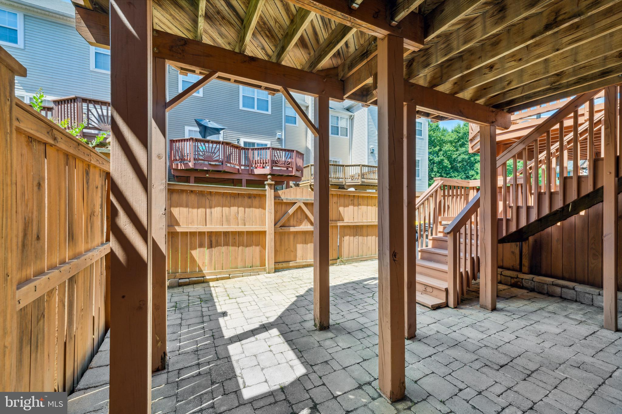 WOODVIEW VILLAGE WEST - Residential Lease