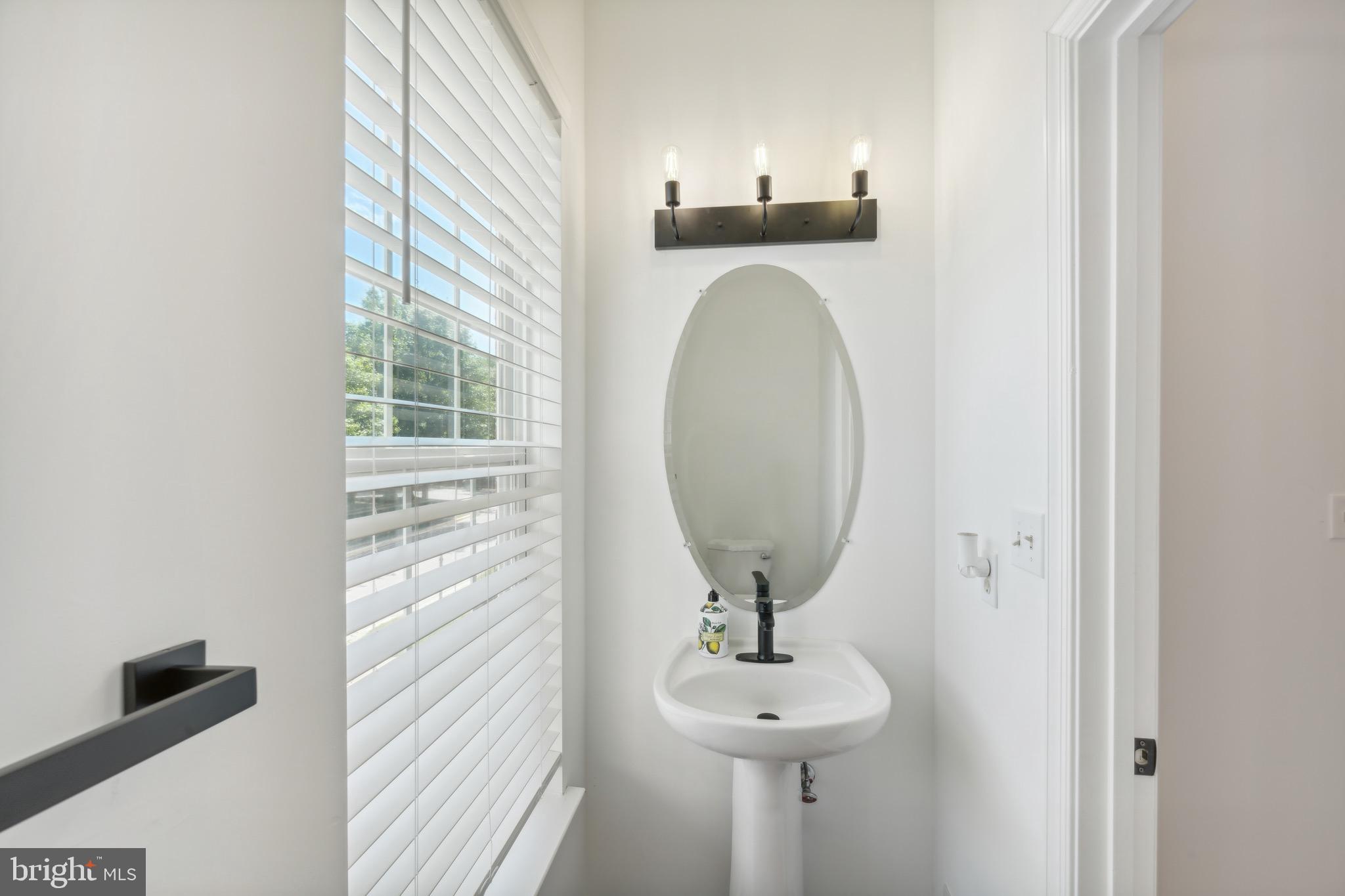 WOODVIEW VILLAGE WEST - Residential Lease