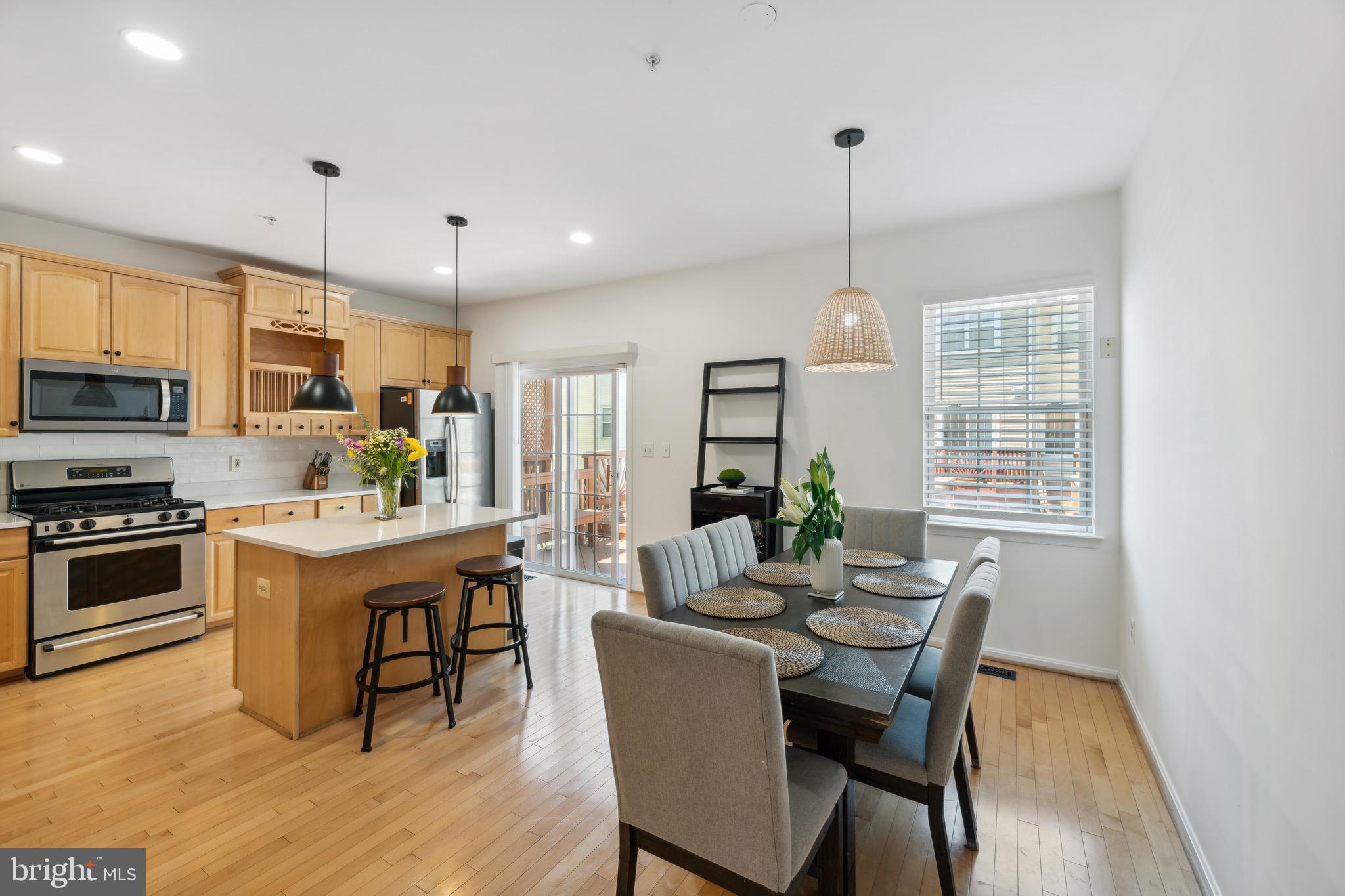 WOODVIEW VILLAGE WEST - Residential Lease