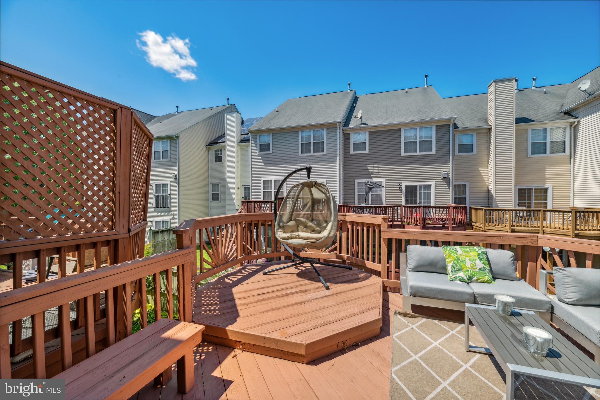 WOODVIEW VILLAGE WEST - Residential Lease