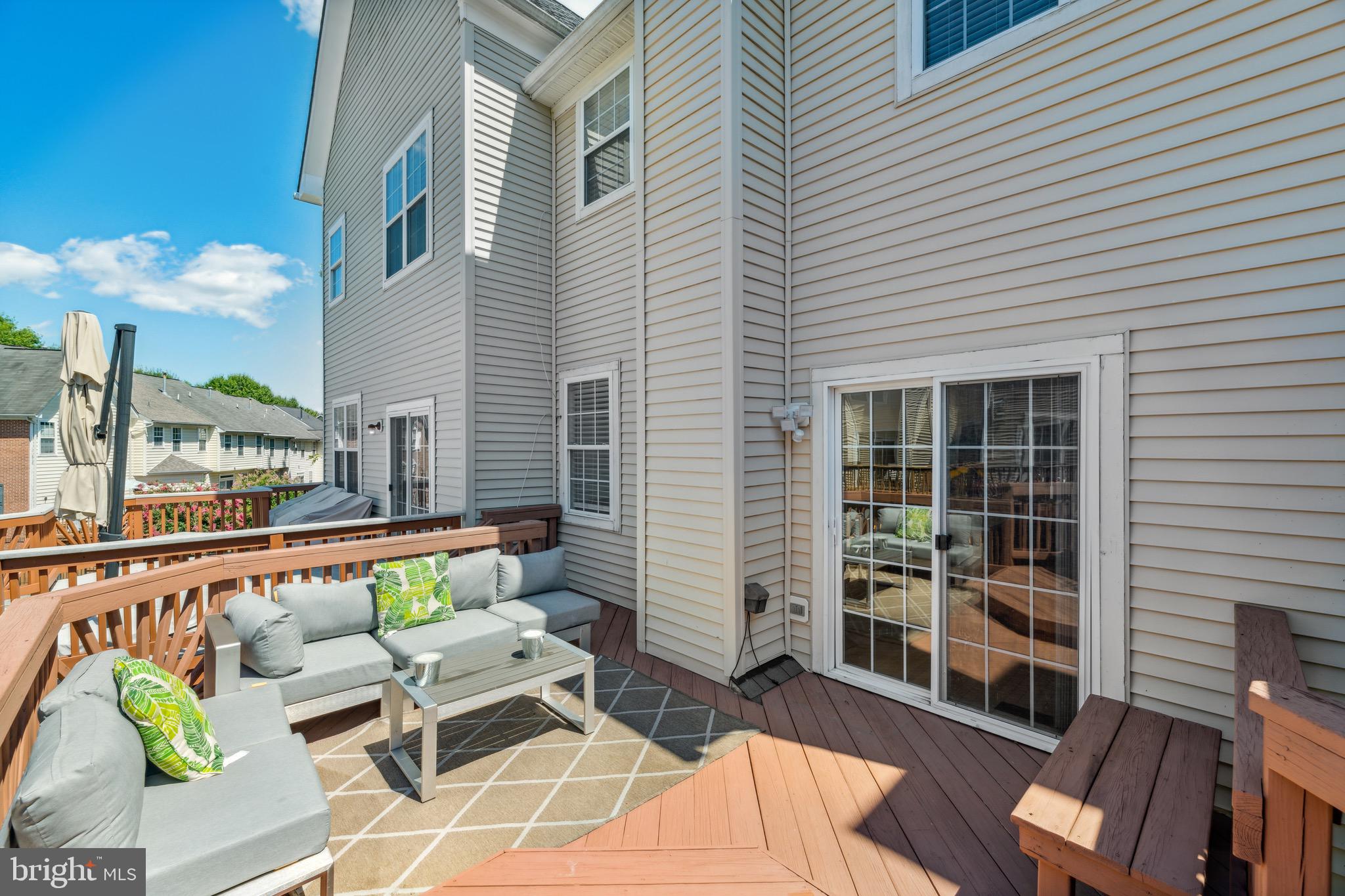 WOODVIEW VILLAGE WEST - Residential Lease