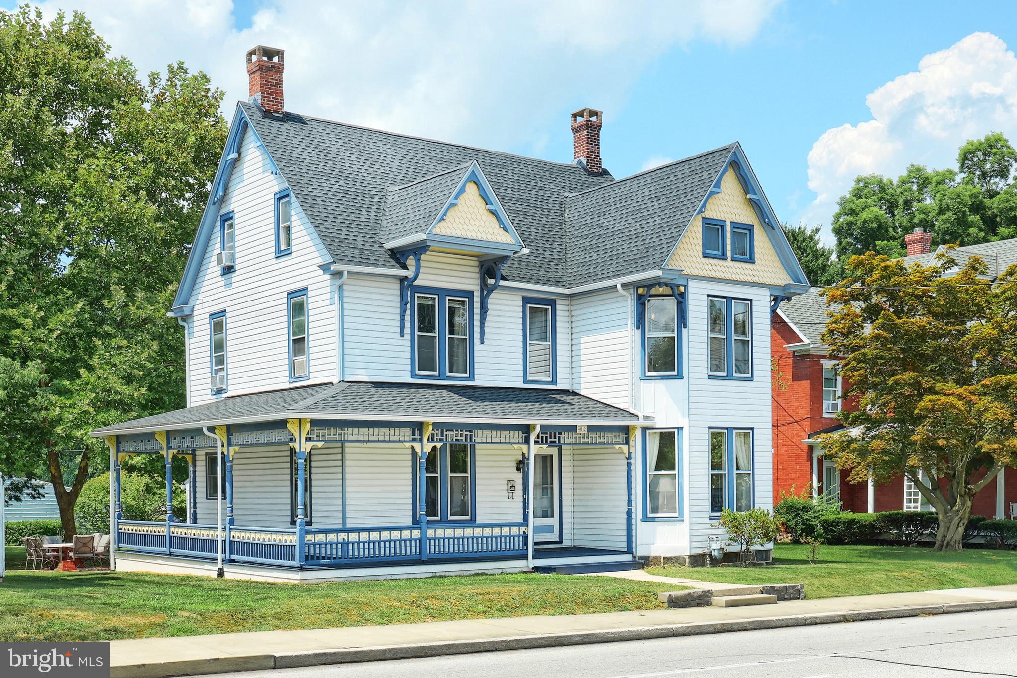 412 CARLISLE STREET