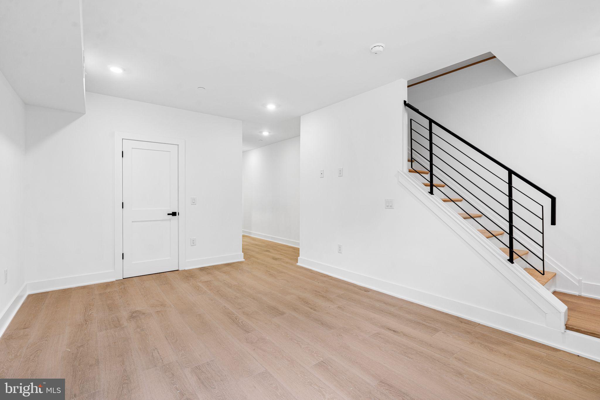 WEST KENSINGTON - Residential Income