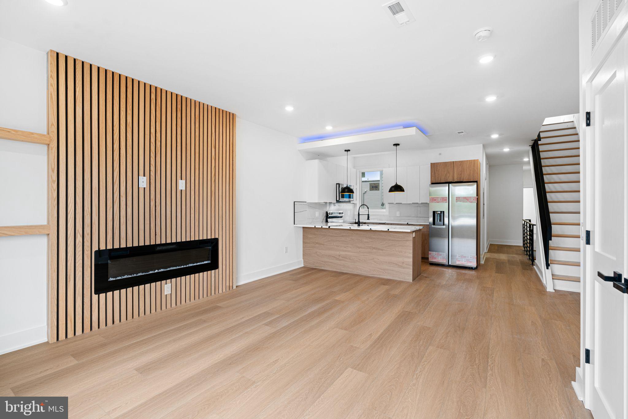 WEST KENSINGTON - Residential Income