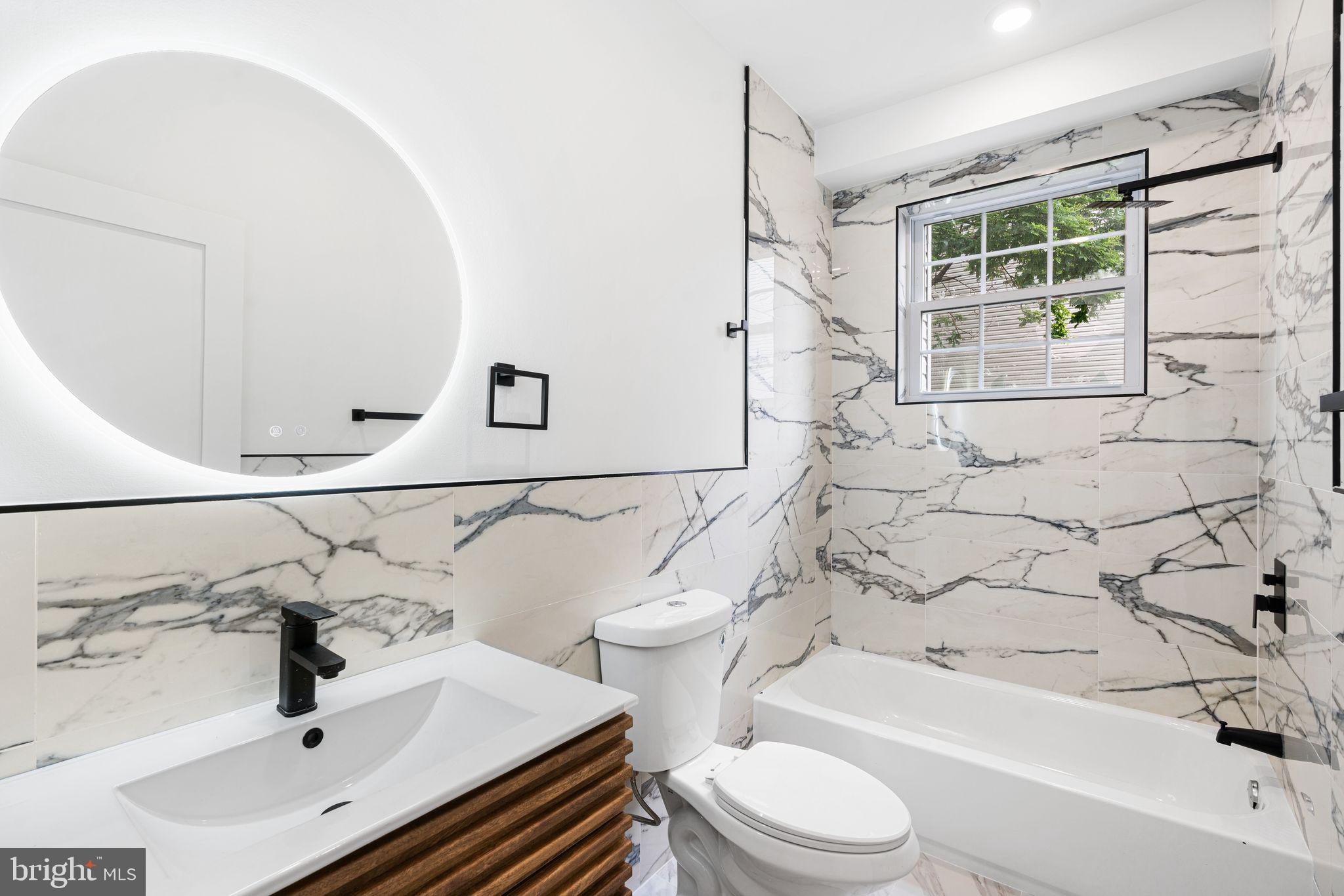 WEST KENSINGTON - Residential Income