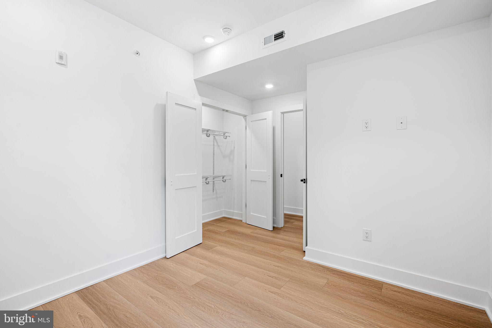 WEST KENSINGTON - Residential Income