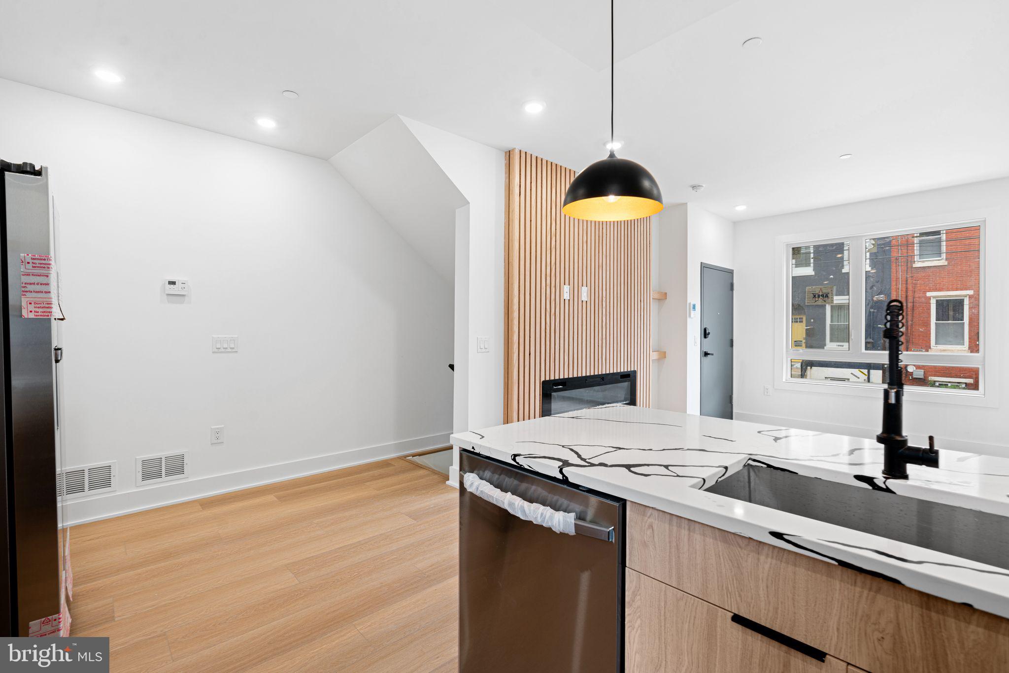 WEST KENSINGTON - Residential Income