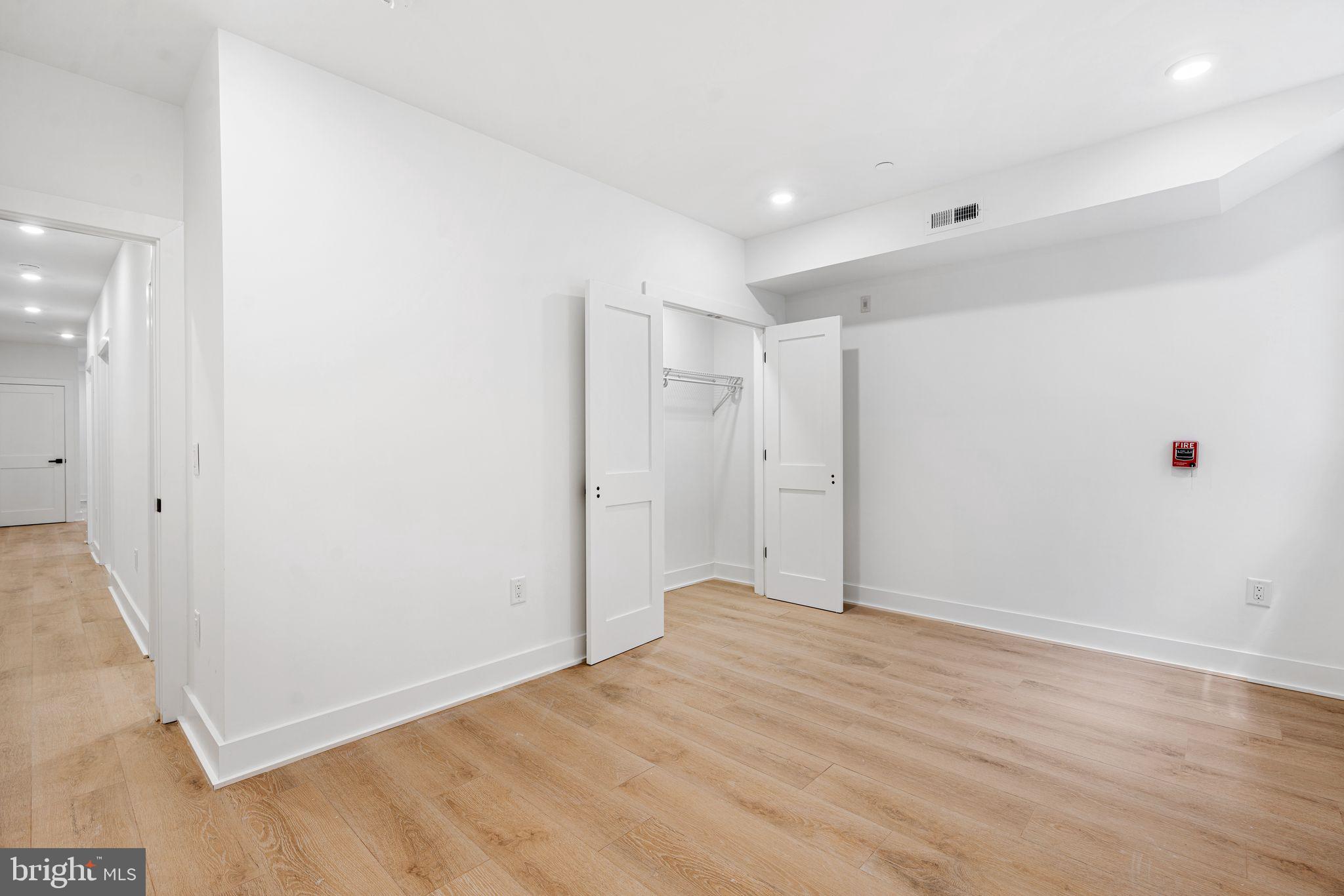 WEST KENSINGTON - Residential Income