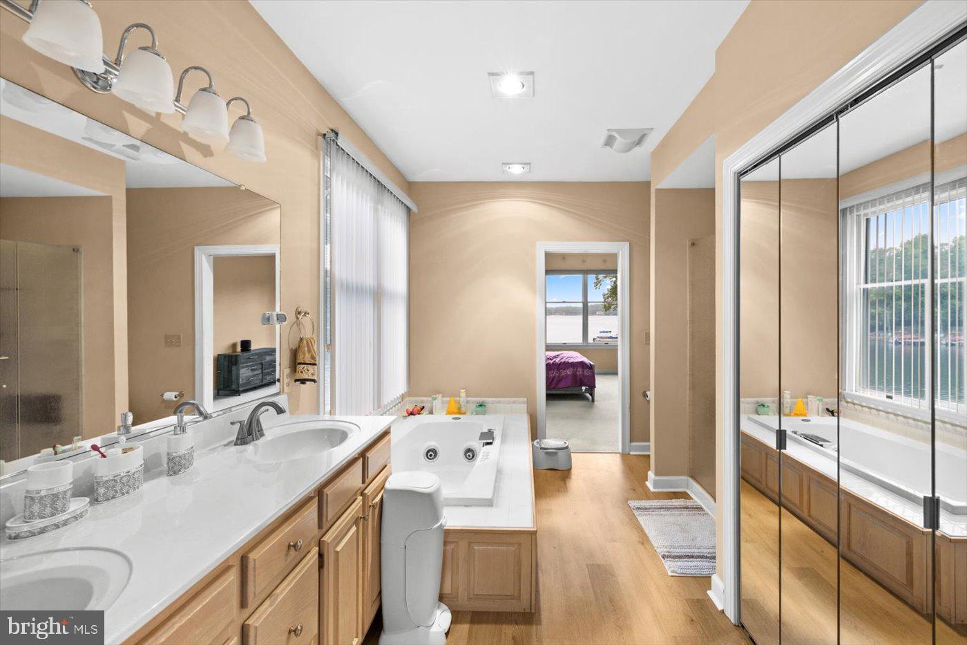 LAKE OF THE WOODS - Residential