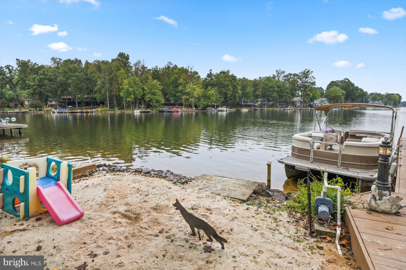 LAKE OF THE WOODS - Residential