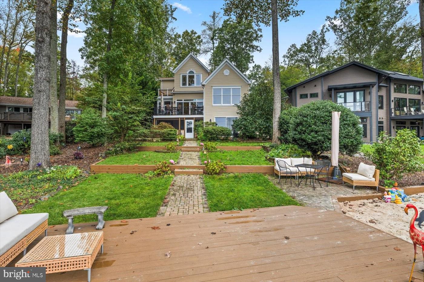 LAKE OF THE WOODS - Residential