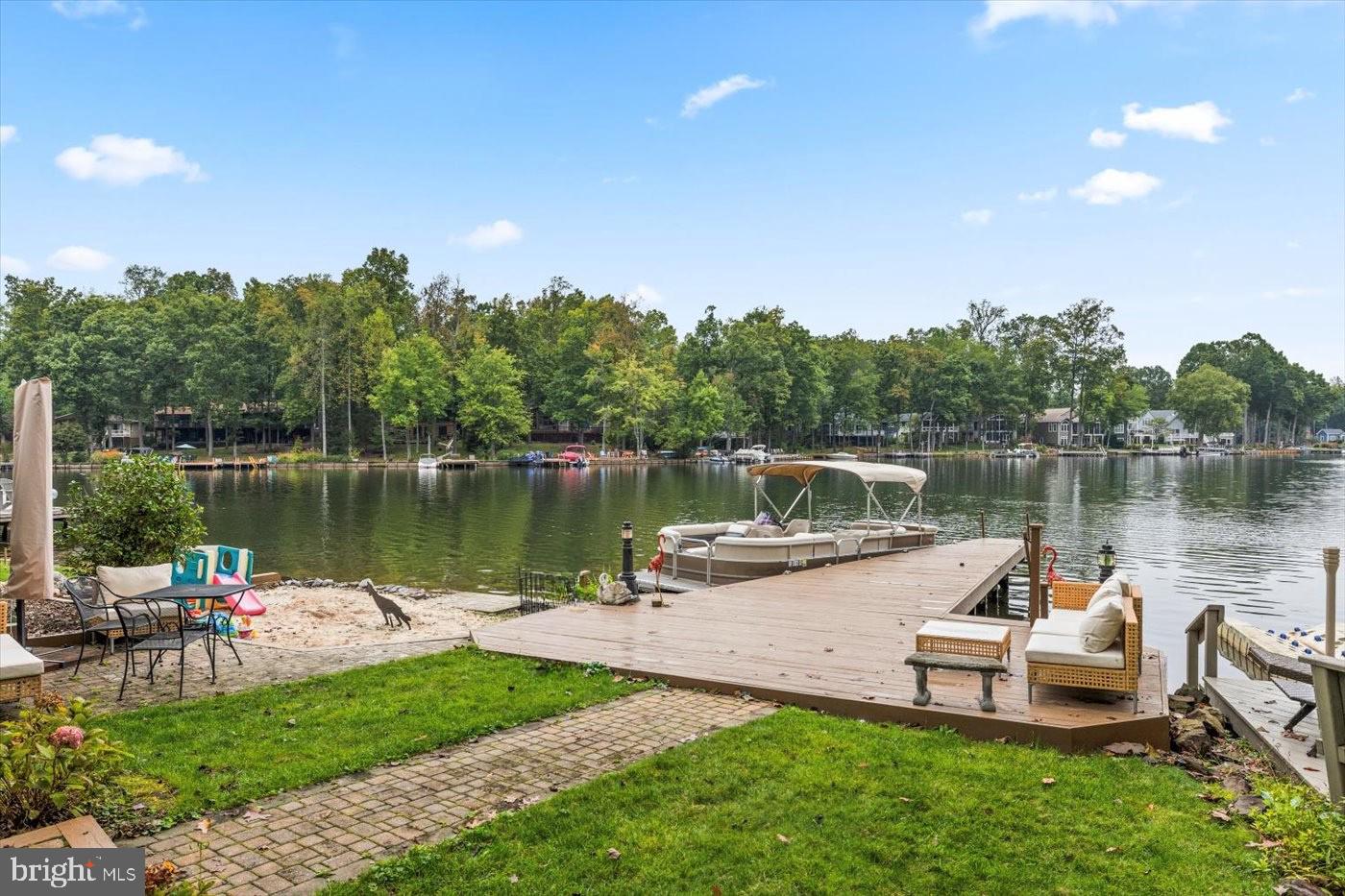 LAKE OF THE WOODS - Residential