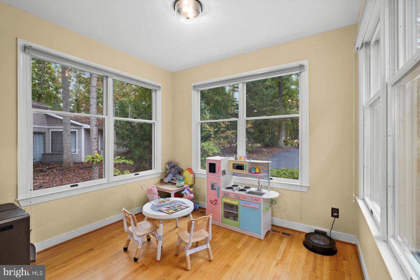 LAKE OF THE WOODS - Residential