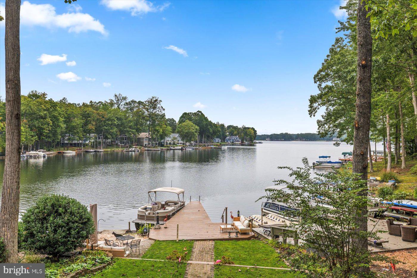 LAKE OF THE WOODS - Residential