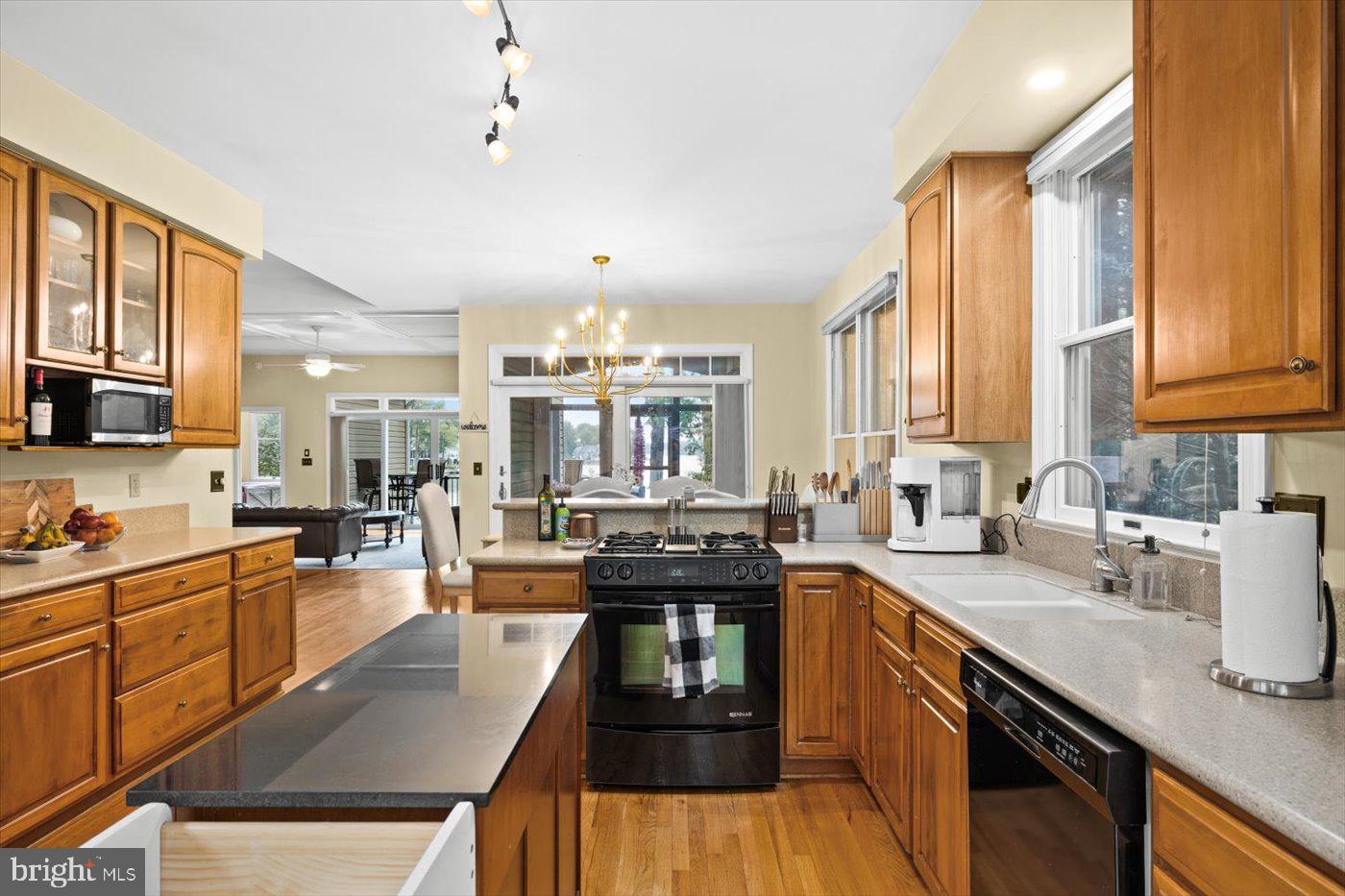 LAKE OF THE WOODS - Residential