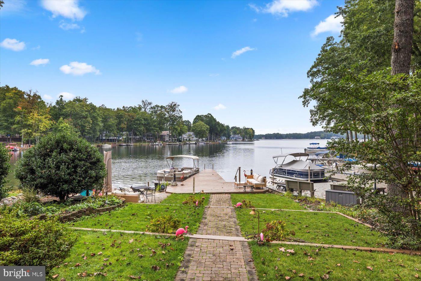 LAKE OF THE WOODS - Residential