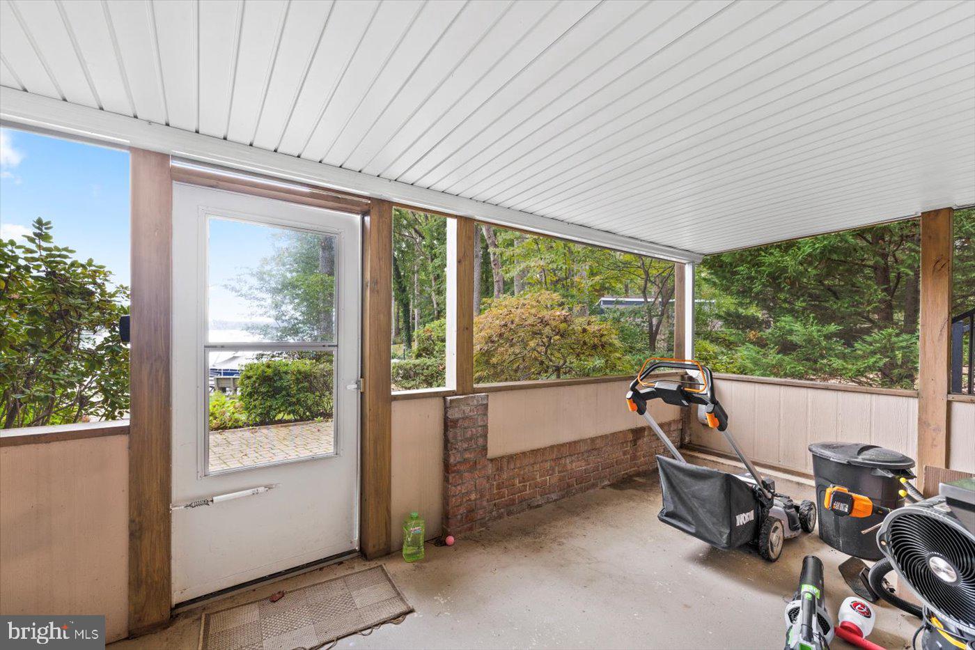 LAKE OF THE WOODS - Residential