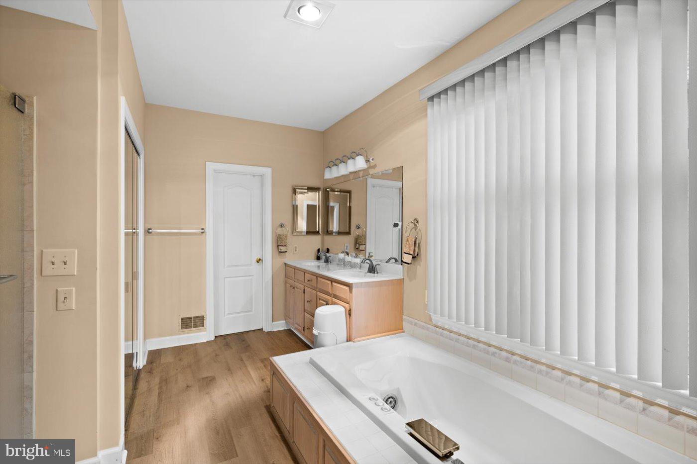 LAKE OF THE WOODS - Residential