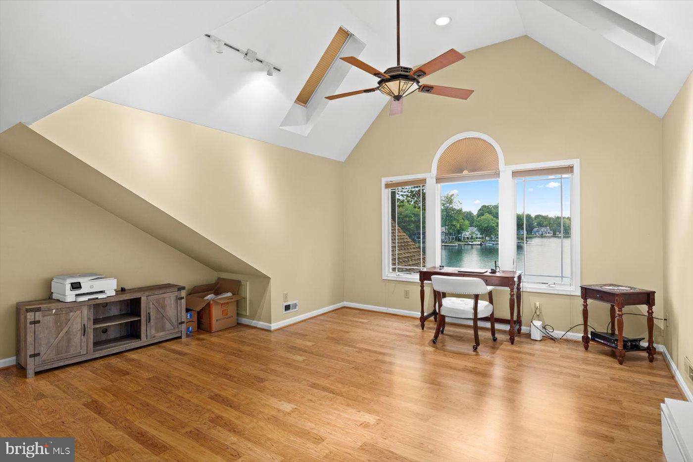 LAKE OF THE WOODS - Residential