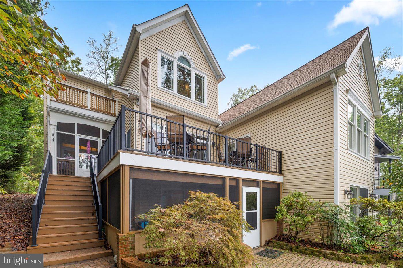 LAKE OF THE WOODS - Residential